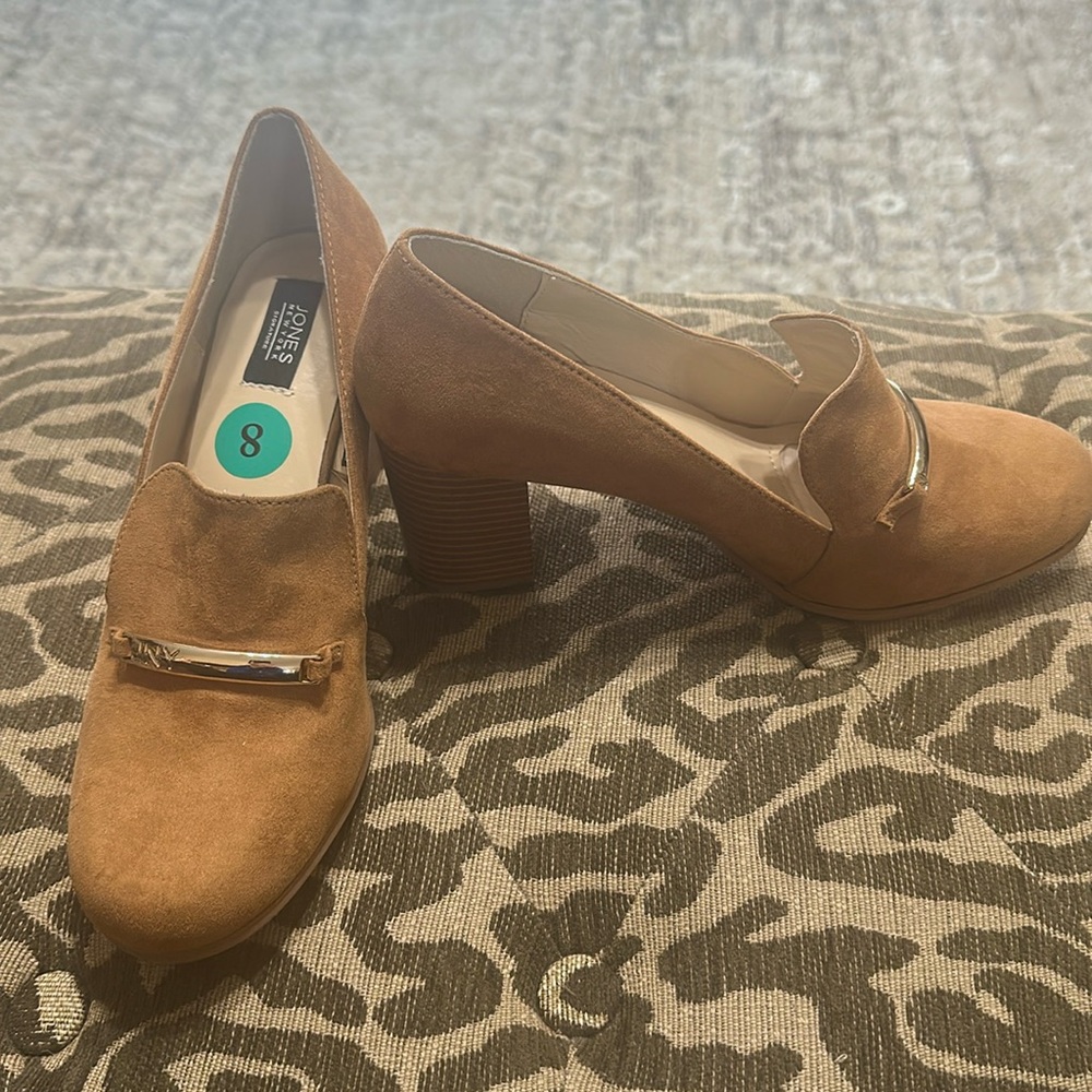 Jones New York heeled loafer